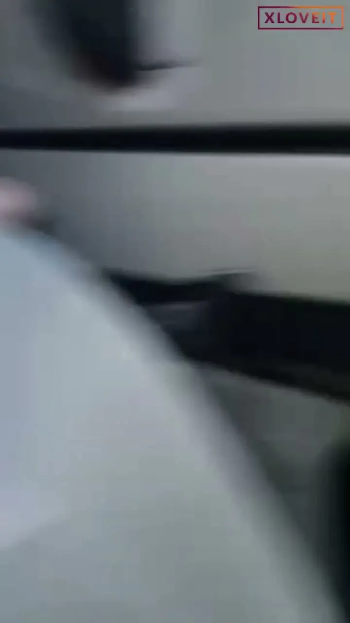 Arabada Sakso Ateşli Kürt kızı dakikalarca ağzına aldı — Amatör Porno