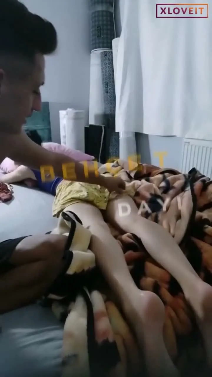 Bal ifşa Genç Roman çiftin canlı yayını — Canlı Yayınlar