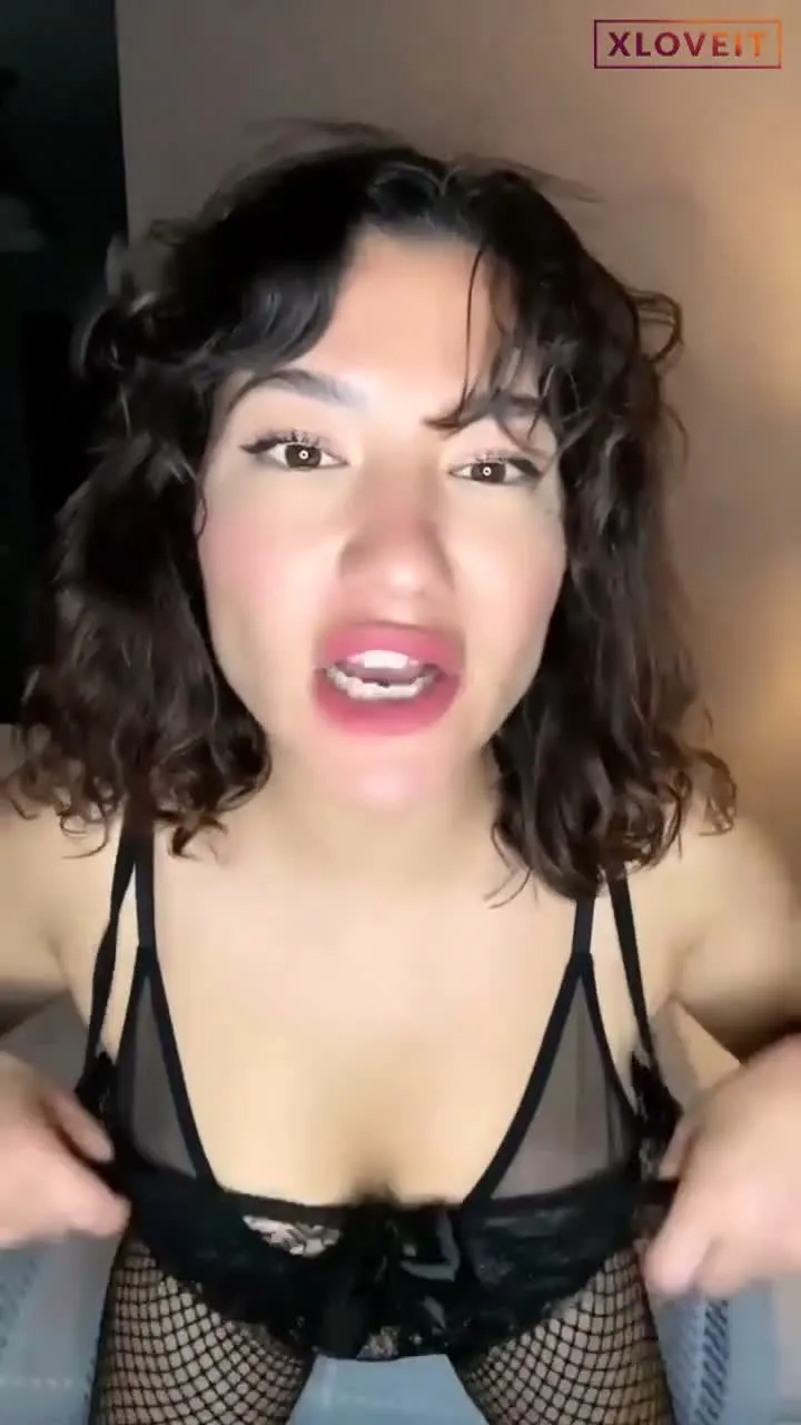 Burcu Yıldız ifşa Seksi olgundan harika show — Burcu Yıldız — Canlı Yayınlar