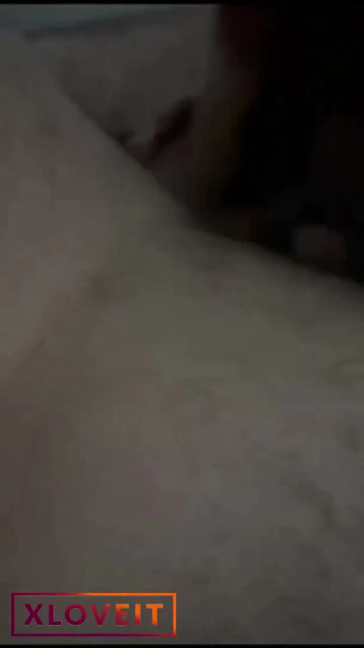 Buse Este ifşa Sakso Sex videoları — Buse Este — Amatör Porno
