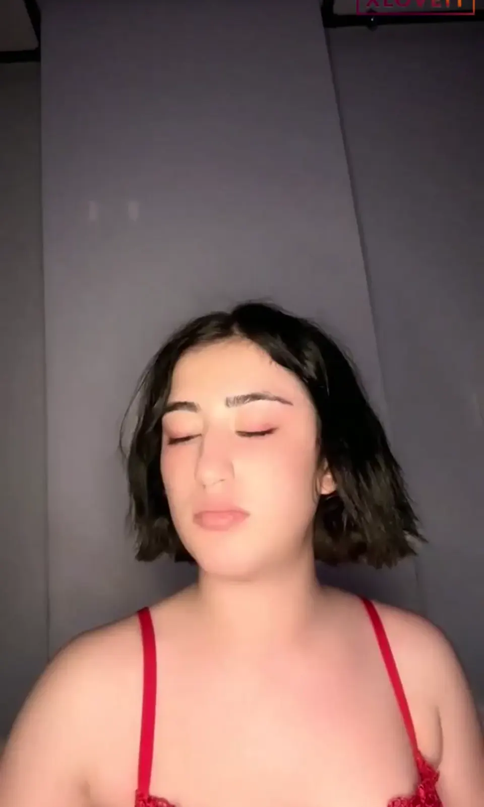 Cadı Naz ifşa Kırmızı iççamaşırlı canlı yayını — Canlı Yayınlar