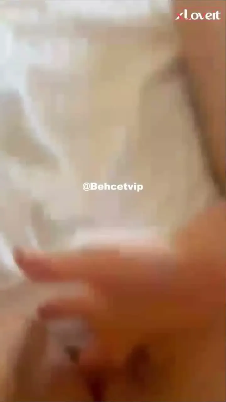 Catchy ifşa Azgın hatundan amcık parmaklama seyret — Catchy — Türk ifşa