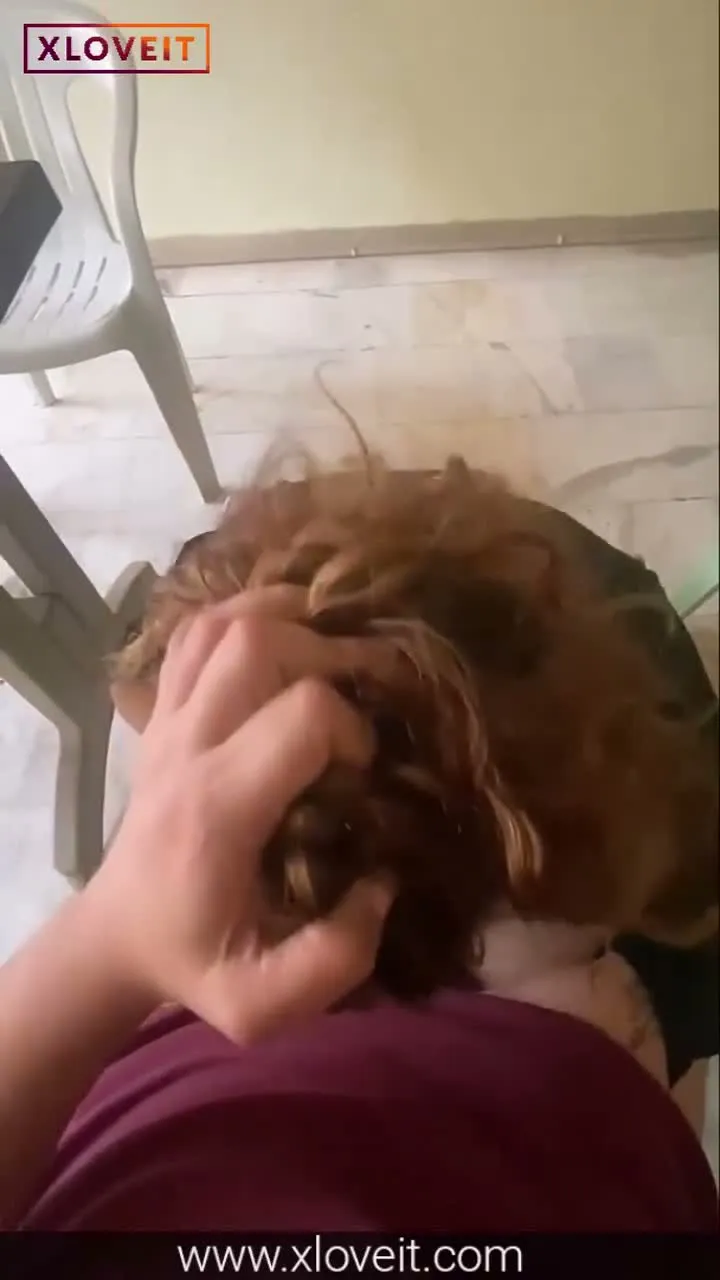 Çay ocağında ağzına veriyor — Amatör Porno
