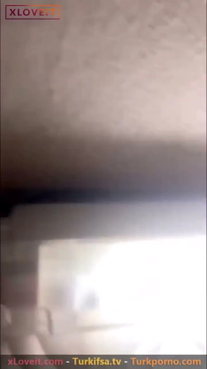 Ece Batu Porno Canlı yayında yarrağı ağzına aldı — Ece Batu — Amatör Porno