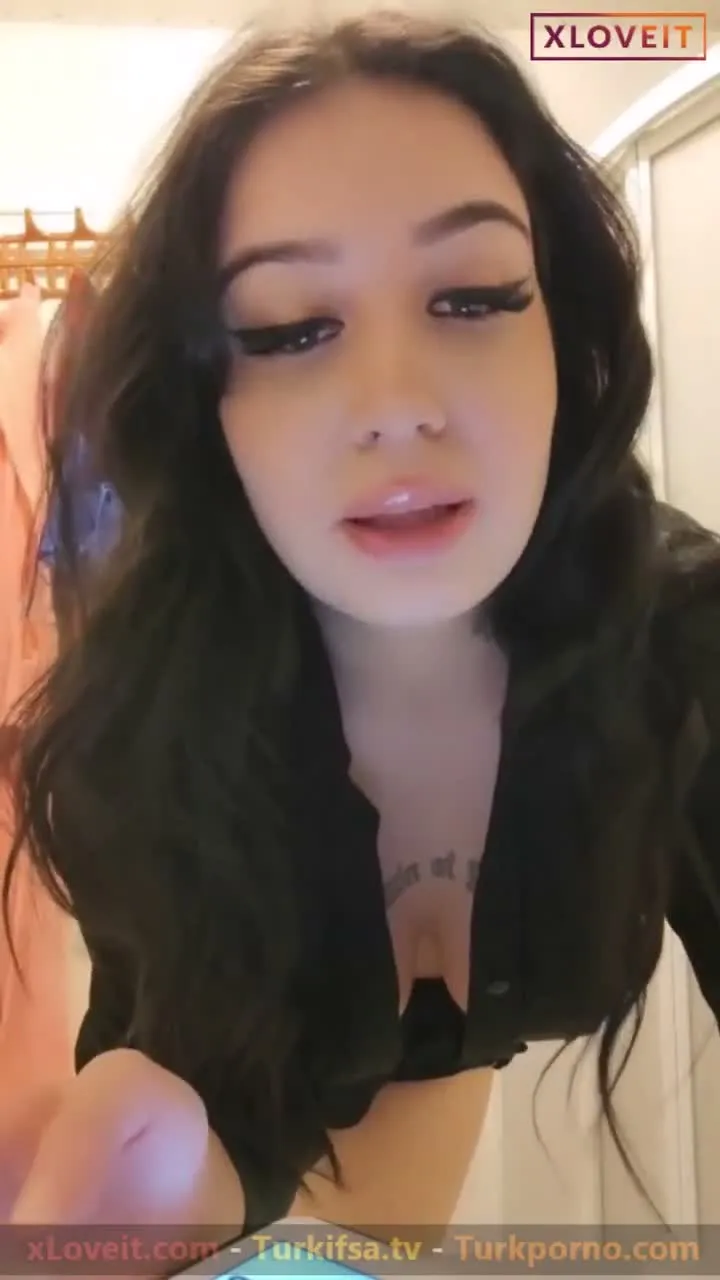 Funda ifşa Seksi piliçin nude yayınını seyret — Canlı Yayınlar