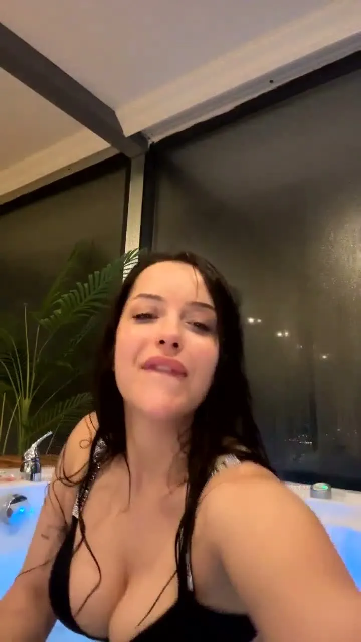 Gizemsavagex ifşa Jakuzide nude yayın yaptı — Gizem Savagex — Canlı Yayınlar