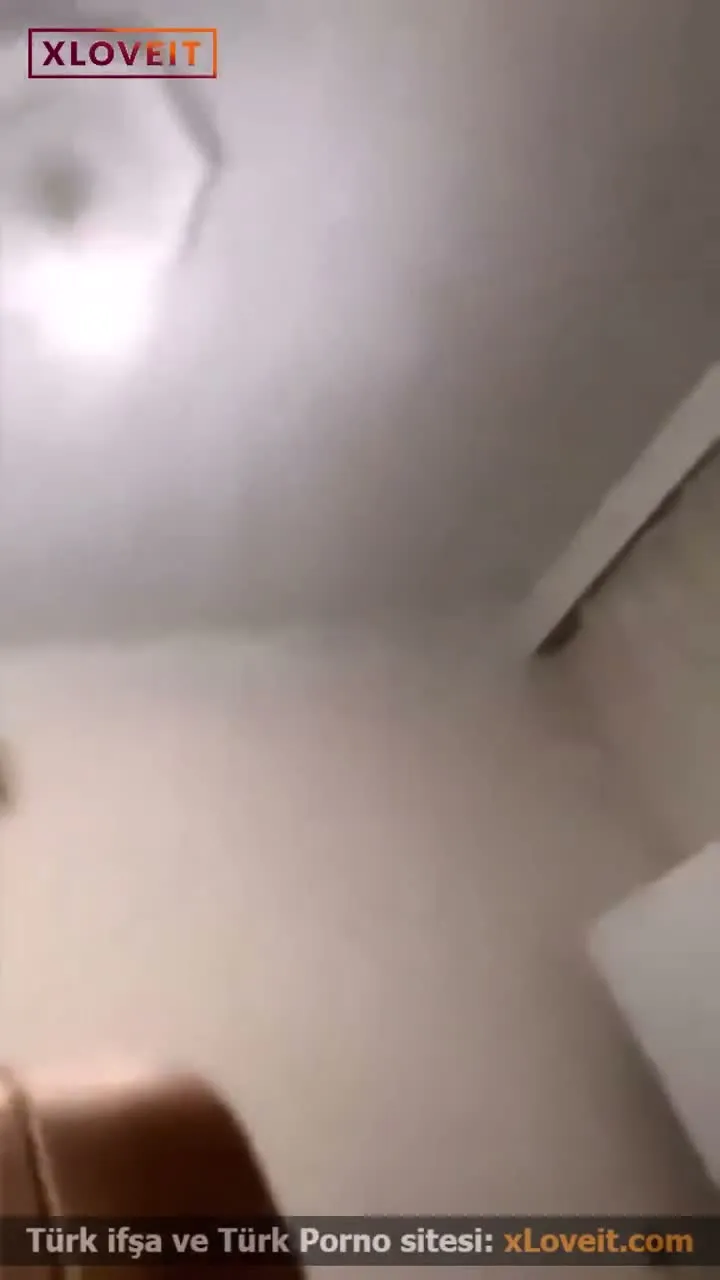 iki kızla otelde seks alem yapıyorlar — Amatör Porno