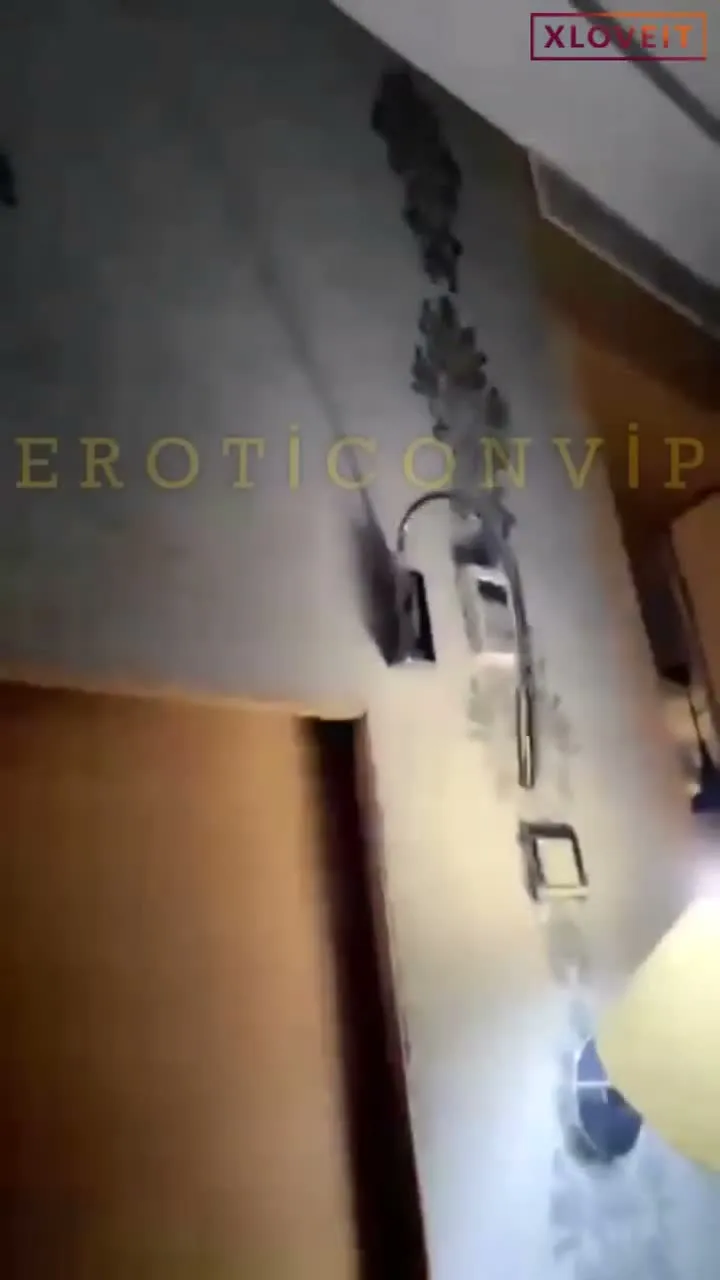 Leopar Porno Yayıncı escort hatunun seksini seyret — Tango Leopar — Mobil Porno