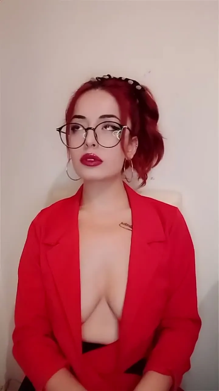 Madam Naz ifşa Bigo 1 saatlik canlı yayını — Madam Naz — Canlı Yayınlar