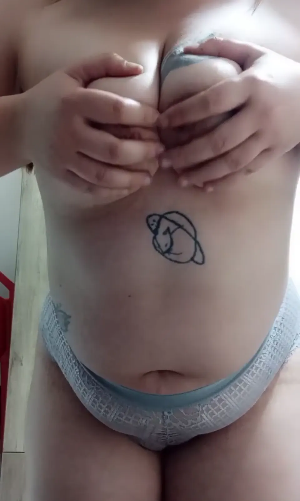 Merve ifşa Göbekli kız amına tarak soktu — Merve — Canlı Yayınlar