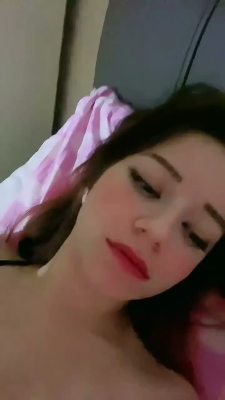 Sena Gray ifşa Çıtır Liseli kız inleyerek amcık parmakladı — Sena Gray — Canlı Yayınlar