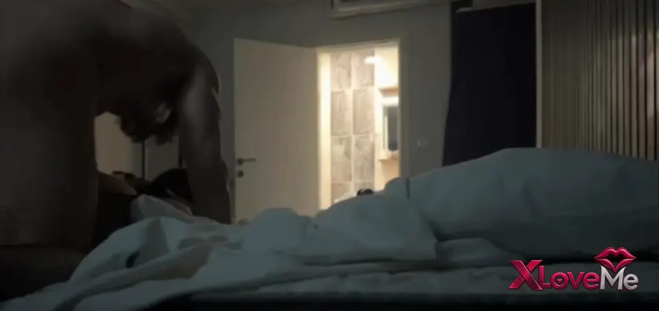 Senamia Porno Genç kızın nude videolarıyla sikilişi — Amatör Porno