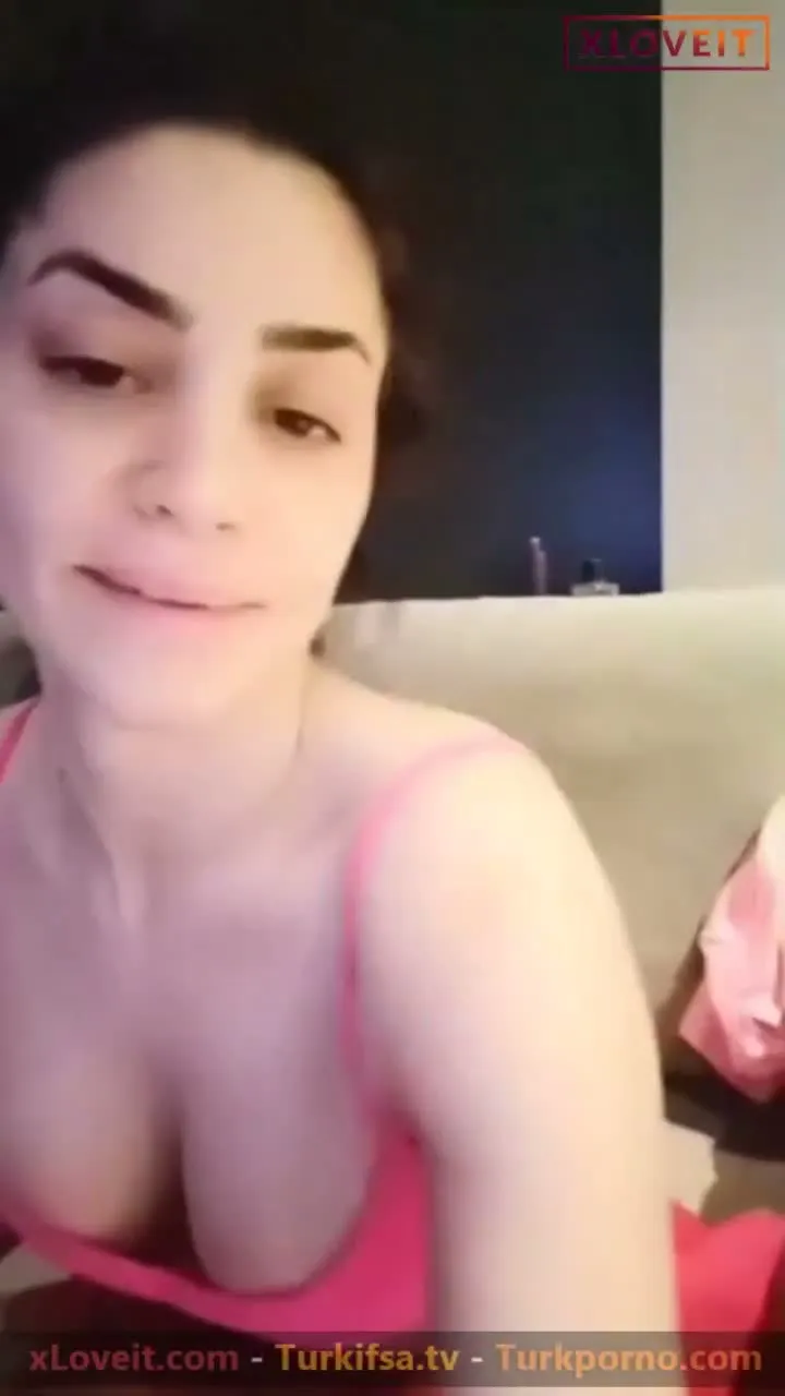 Serpil Cansız ifşa memelerini açıp dil attı — Serpil Cansız — Canlı Yayınlar