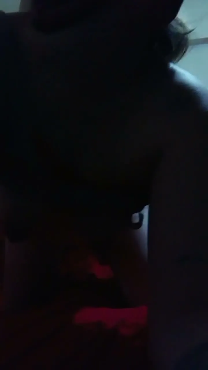 Sert Sikiş Melodi canlı yayında 2 kişi tarafından sikildi — Amatör Porno