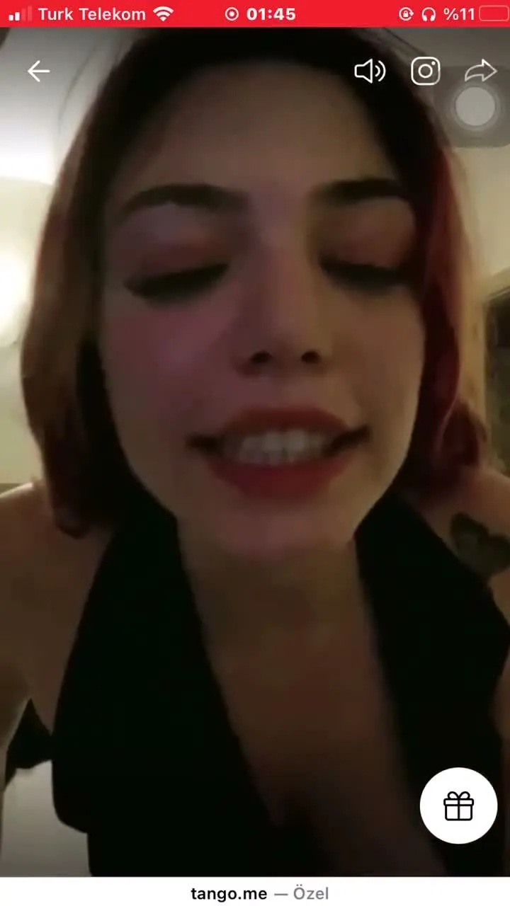 Tango Lali ifşa Yayında sevgilisi ağzına sapladı — Tango Lali — Mobil Porno