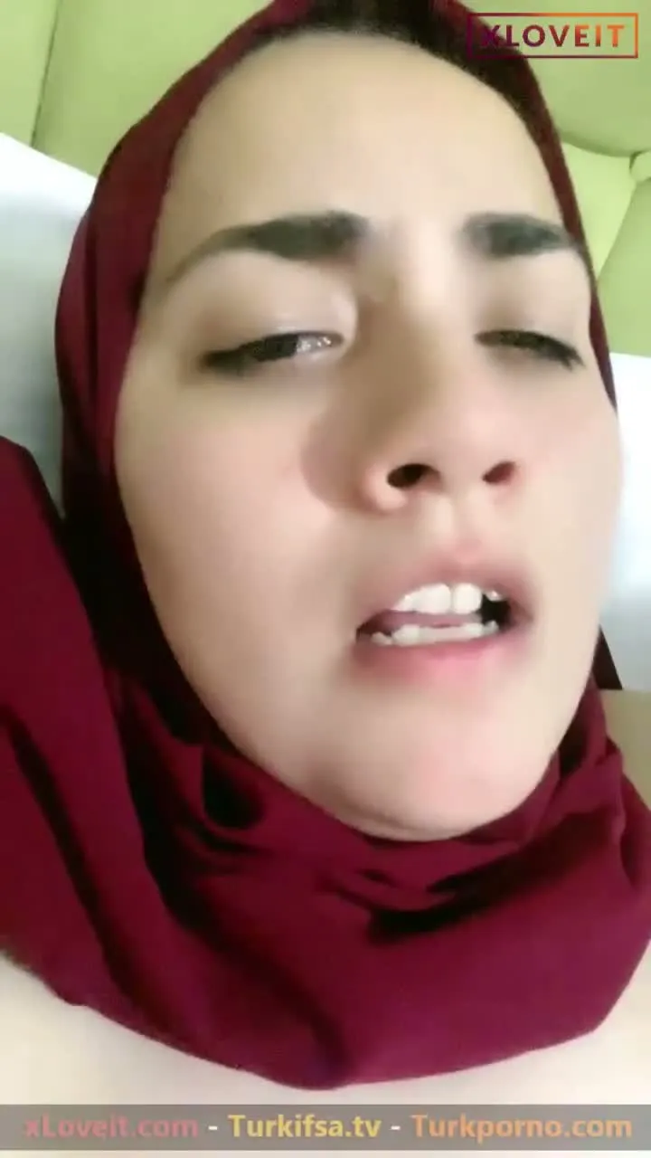 Türbanlı Porno Tango Donat sakso çekip dar amcığını siktirdi — Türbanlı Donat — Amatör Porno