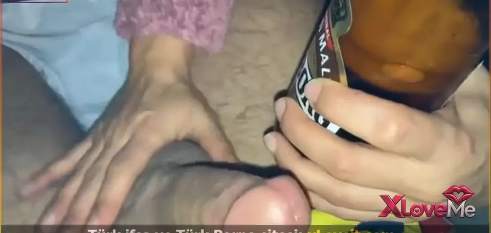Türbanlı Sakso arabada Fenerli elemana — Arabada — Amatör Porno