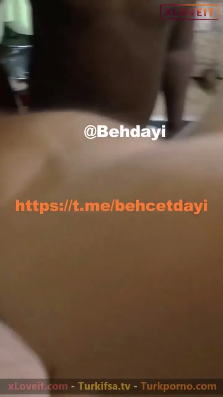 Türk Gangbang Azra hanım 4 erkeğğin arasında kaldı — Konulu Porno