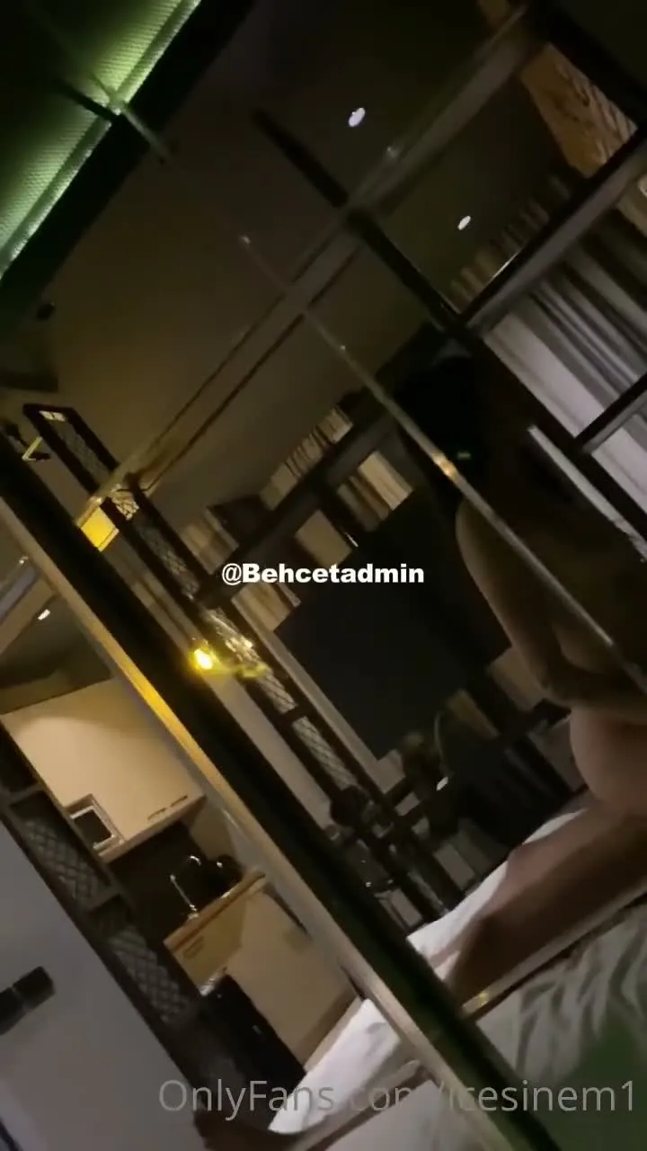 Türk Porno iceSinem Kucakta inleyerek sikildi — Amatör Porno