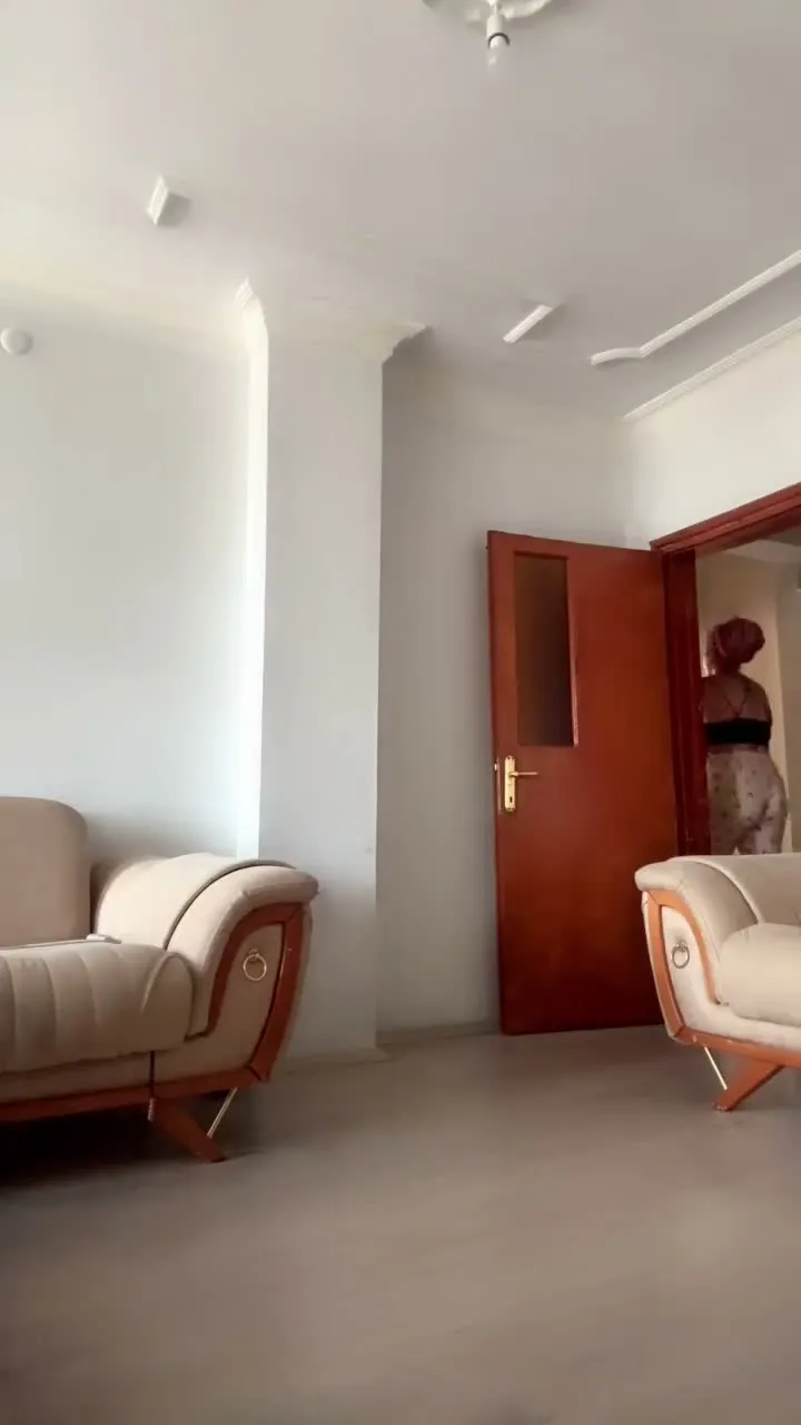 Türbanlı Yağmur ifşa Pijamalı ev temizliği videosu çekti — Türbanlı Yağmur — Türk ifşa