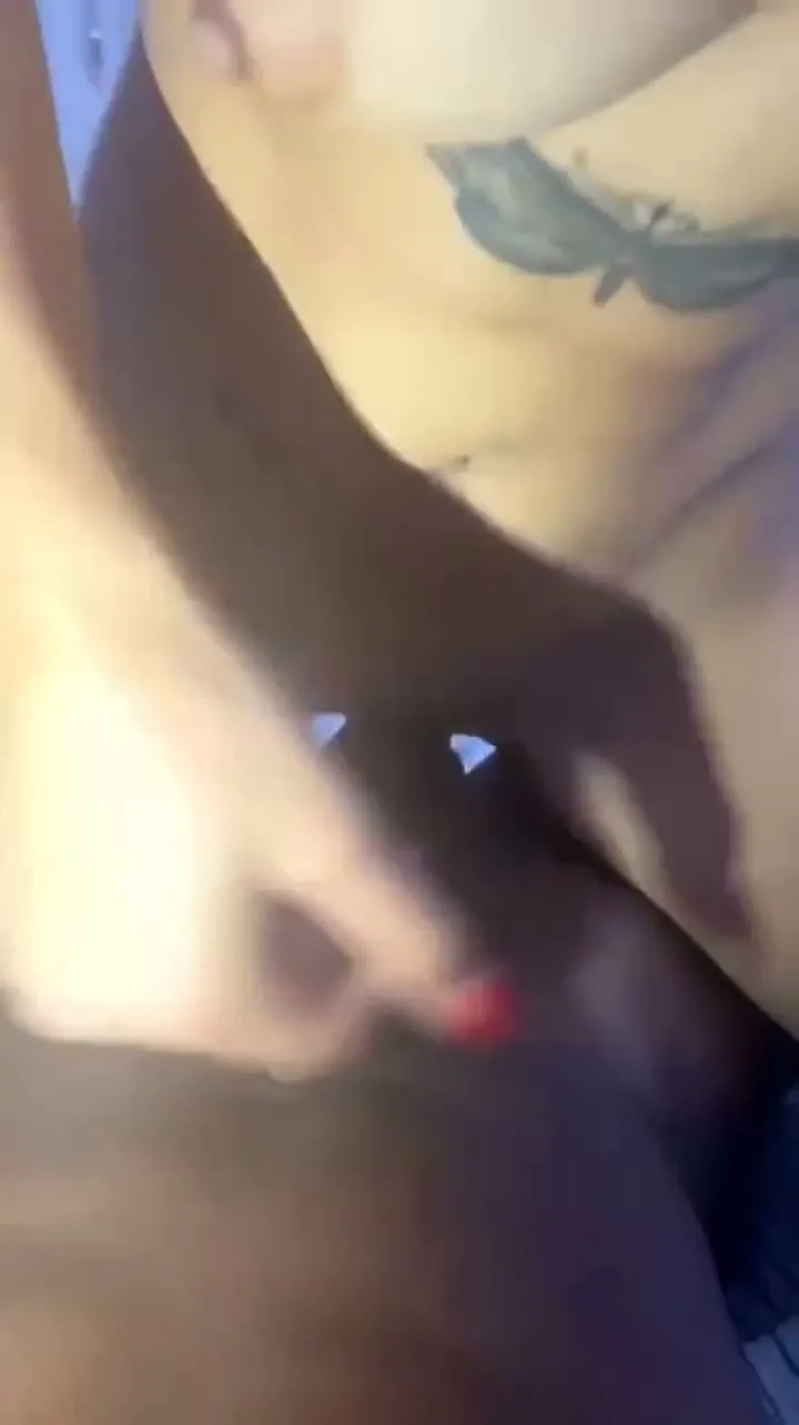 Zenciye sakso çekip sikilen Türk kızı — Amatör Porno